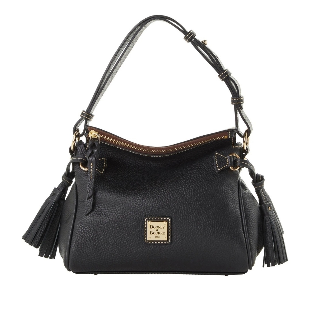 ●LAST 1! BRAND NEW WITH TAG Dooney & Bourke Pebble Grain And Tassel Shoulder Bag